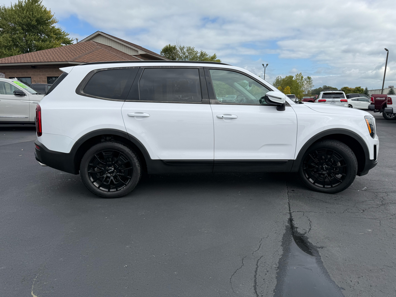 2022 Kia Telluride EX photo 4