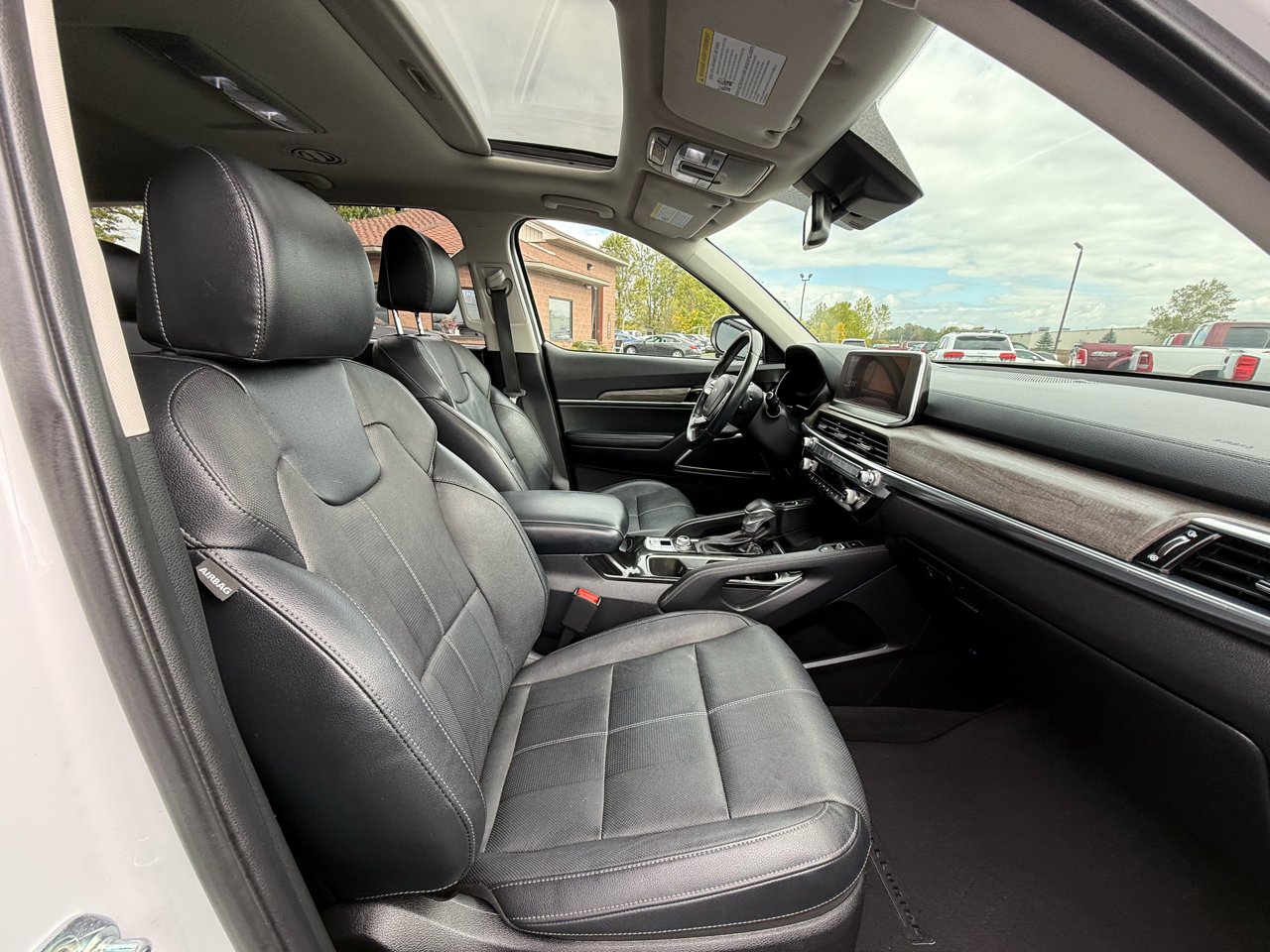 2022 Kia Telluride EX photo 26