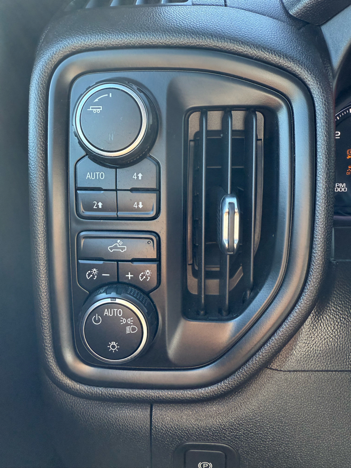2019 Chevrolet Silverado 1500 Custom Trail Boss photo 9