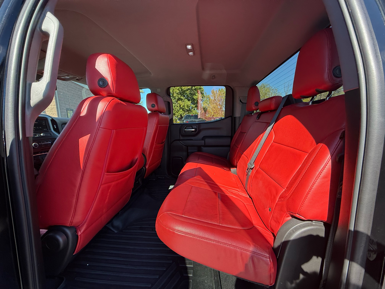2019 Chevrolet Silverado 1500 Custom Trail Boss photo 18