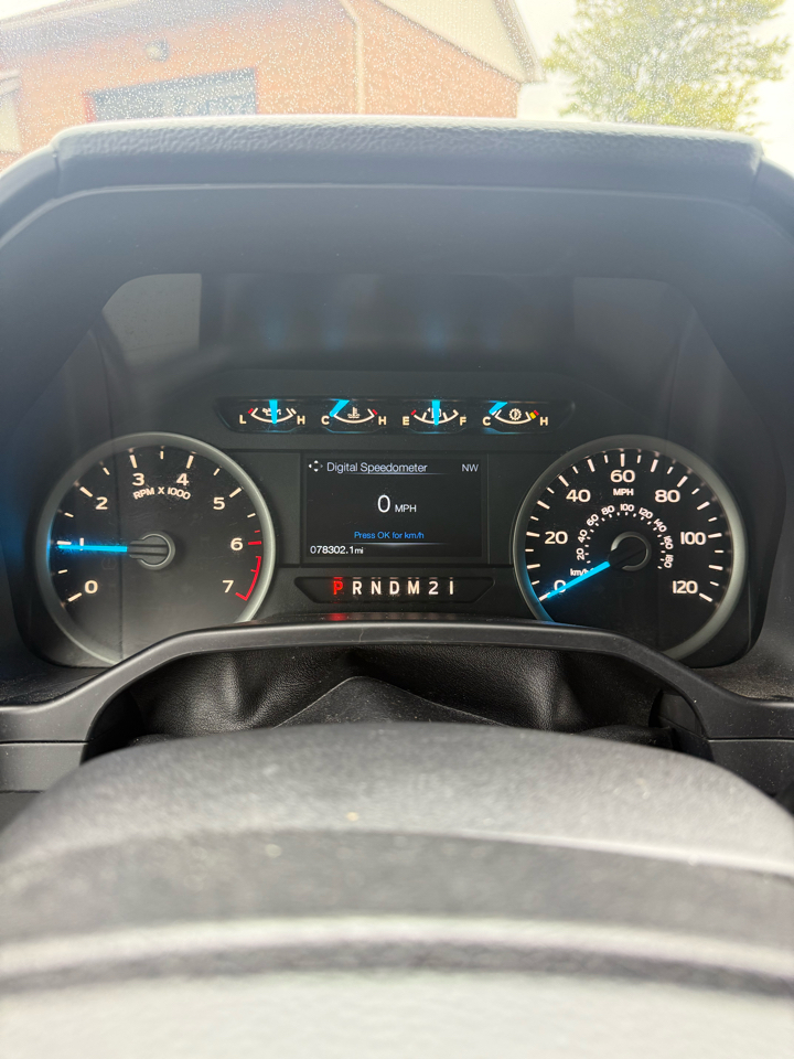 2016 Ford F-150 XLT photo 10