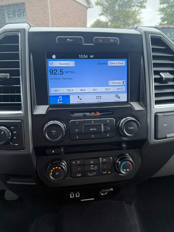 2016 Ford F-150 XLT photo 11