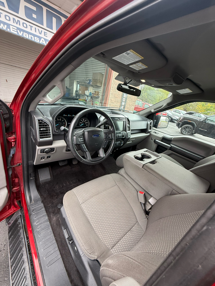2016 Ford F-150 XLT photo 18