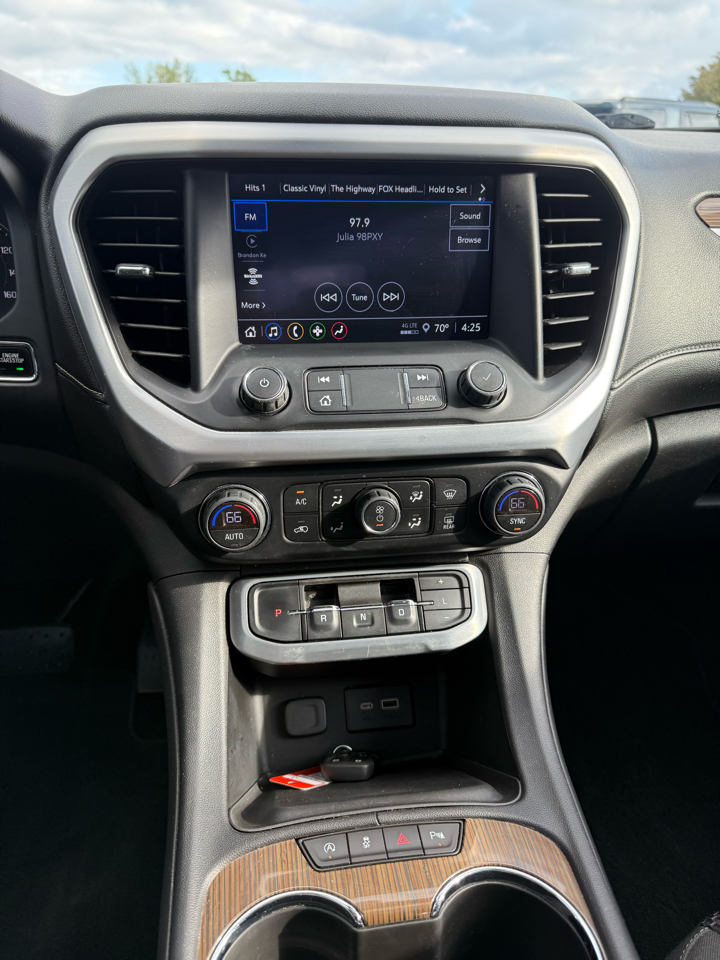 2021 Gmc Acadia SLE photo 9