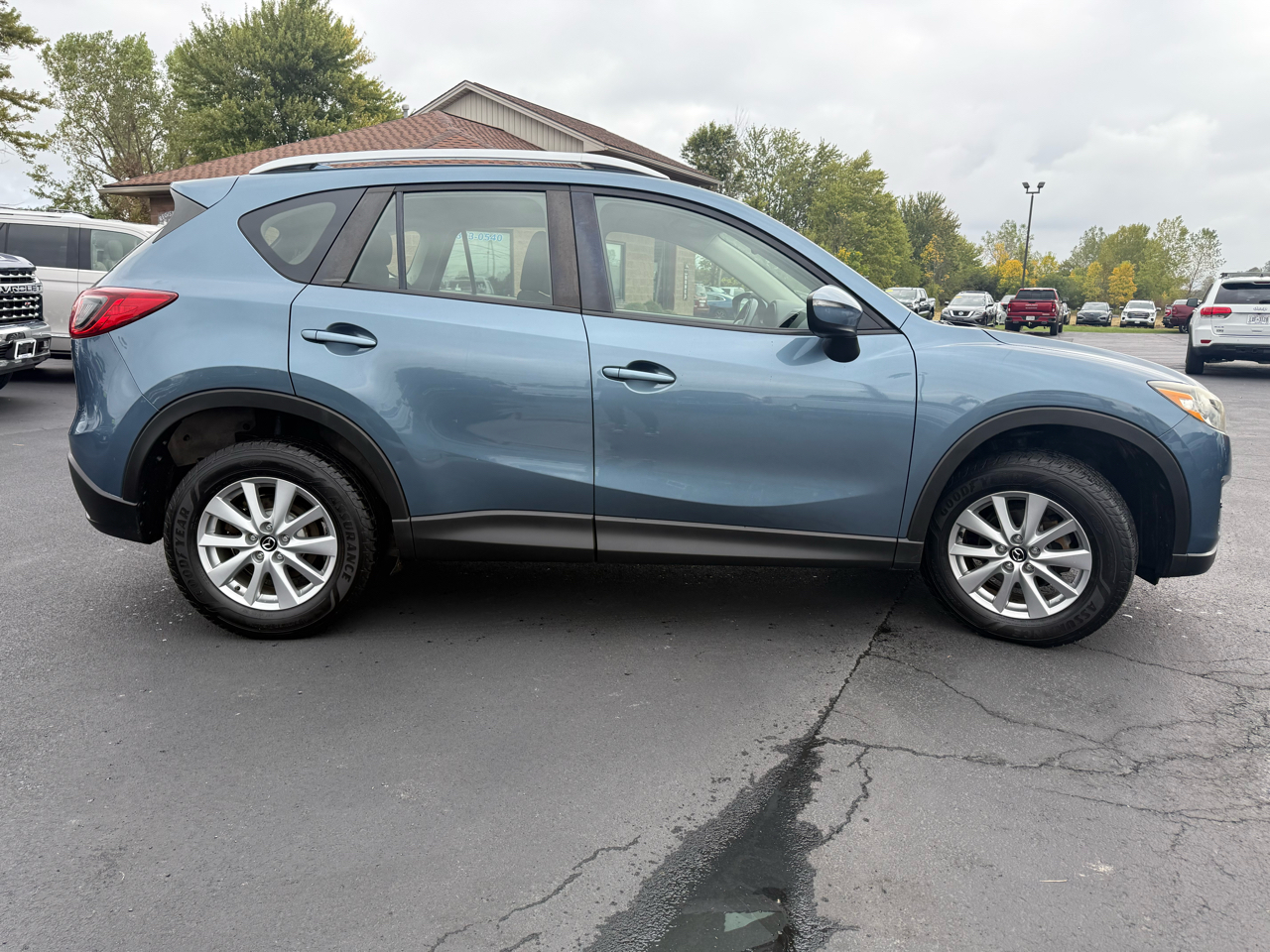 2016 Mazda CX-5 Sport photo 3