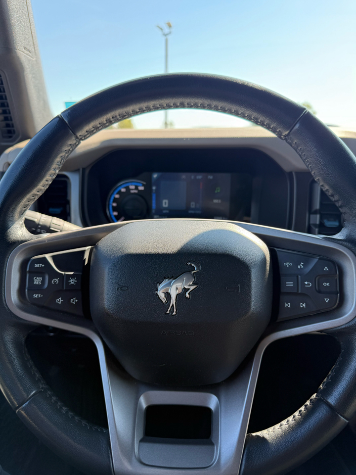 2023 Ford Bronco Wildtrak photo 16