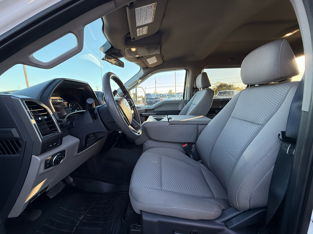 2022 Ford F-250 XLT FX4 photo 18