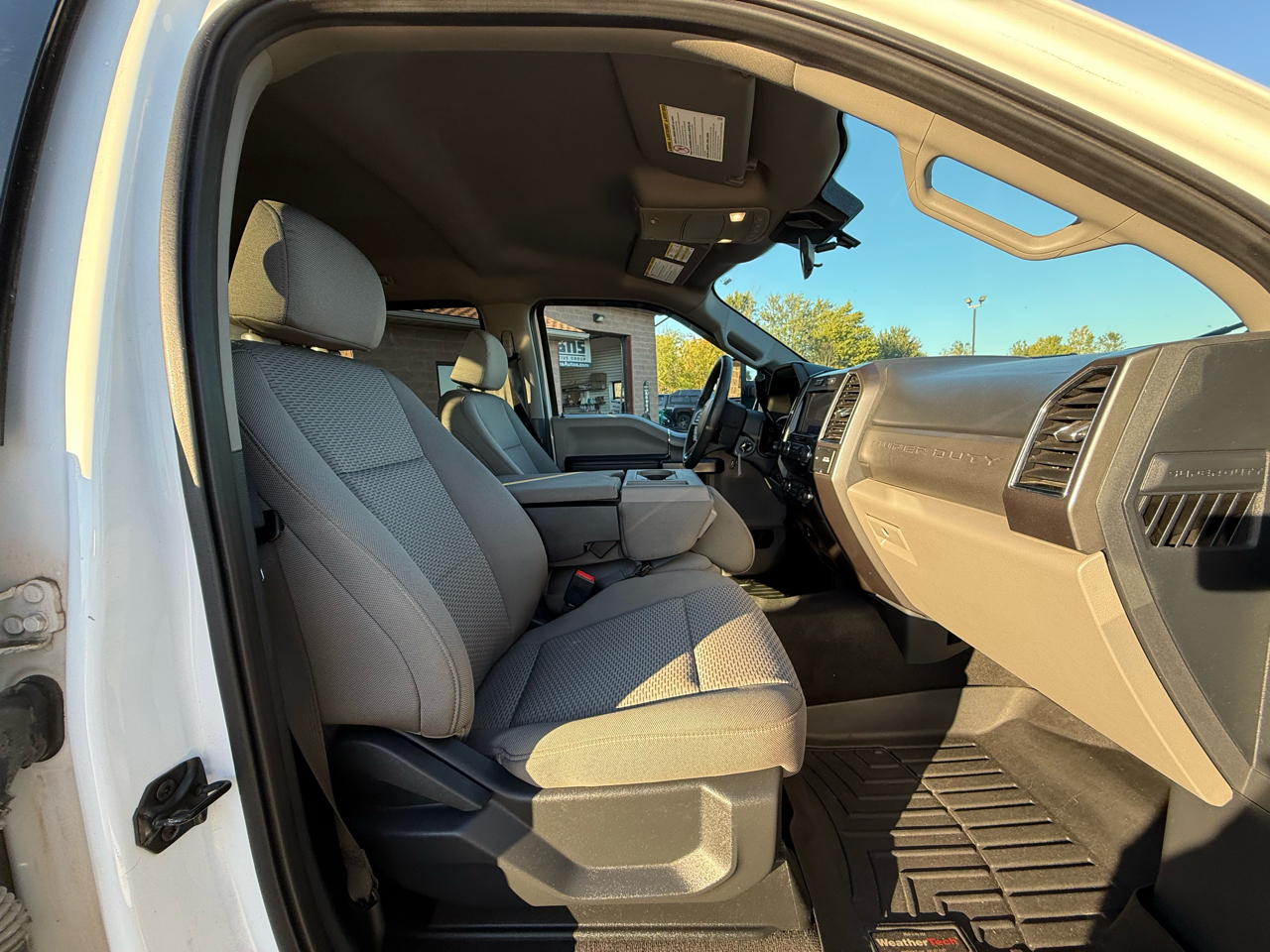 2022 Ford F-250 XLT FX4 photo 24