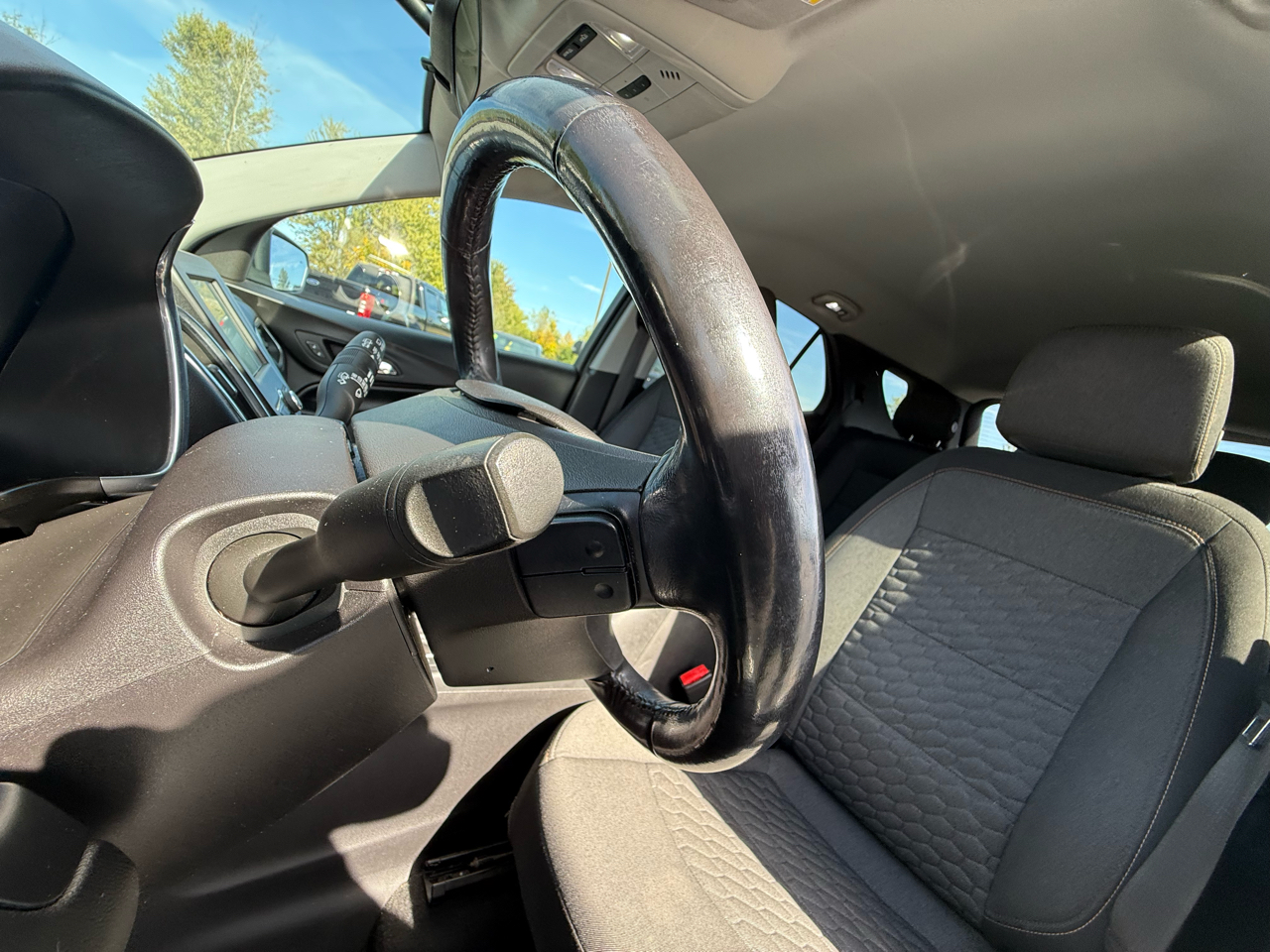 2018 Chevrolet Equinox LT photo 19