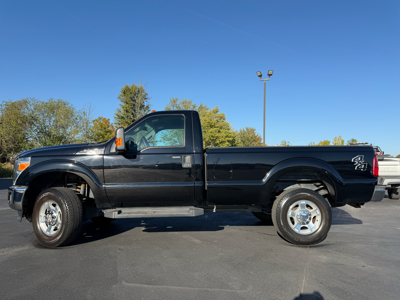 2016 Ford F-350 XLT photo 6
