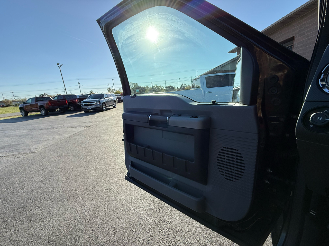 2016 Ford F-350 XLT photo 12