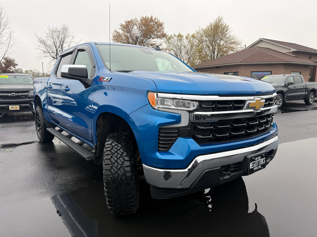2022 Chevrolet Silverado 1500 LT photo 4