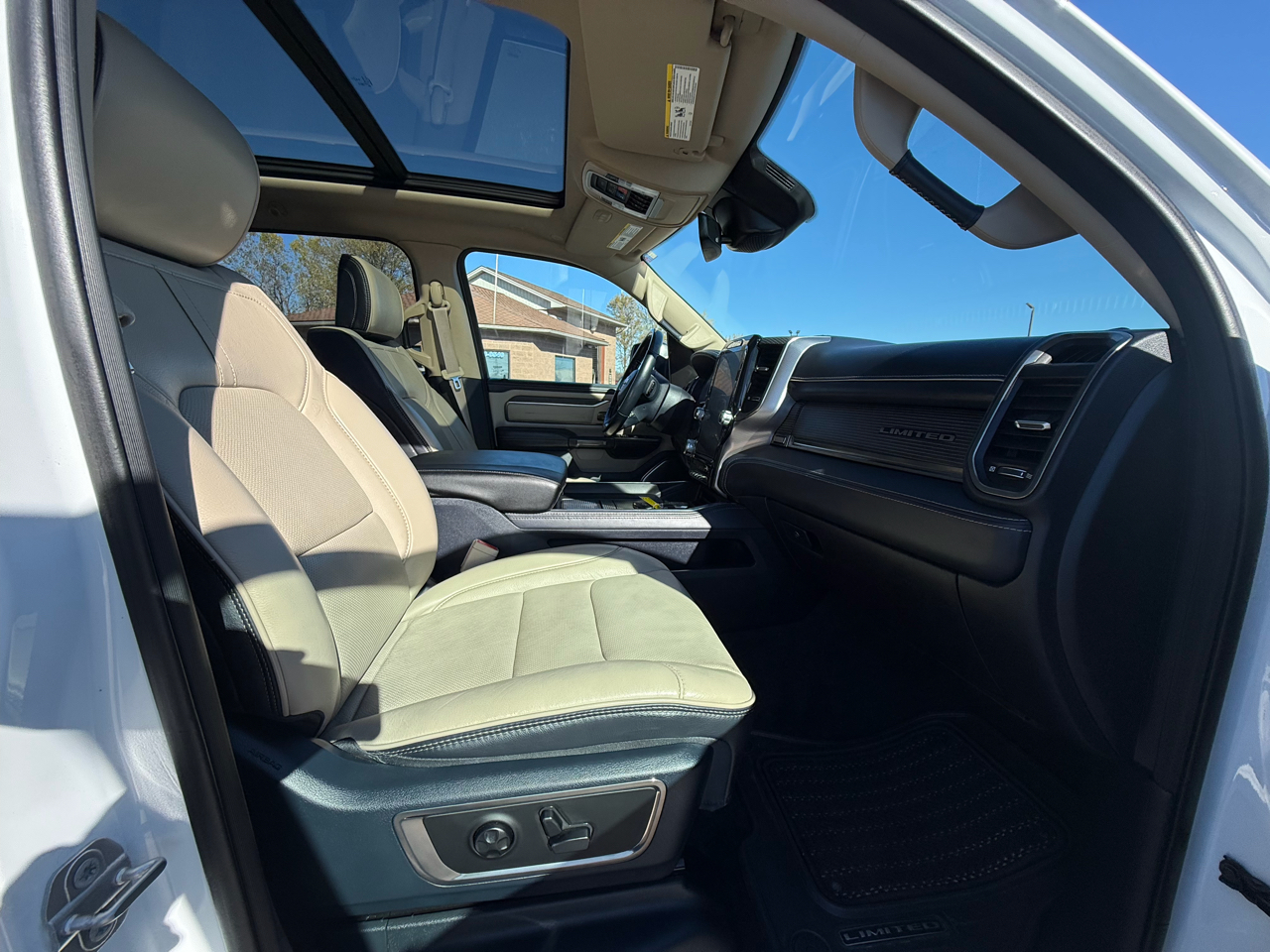 RAM 1500 Limited Crew Cab SWB 4WD 2020