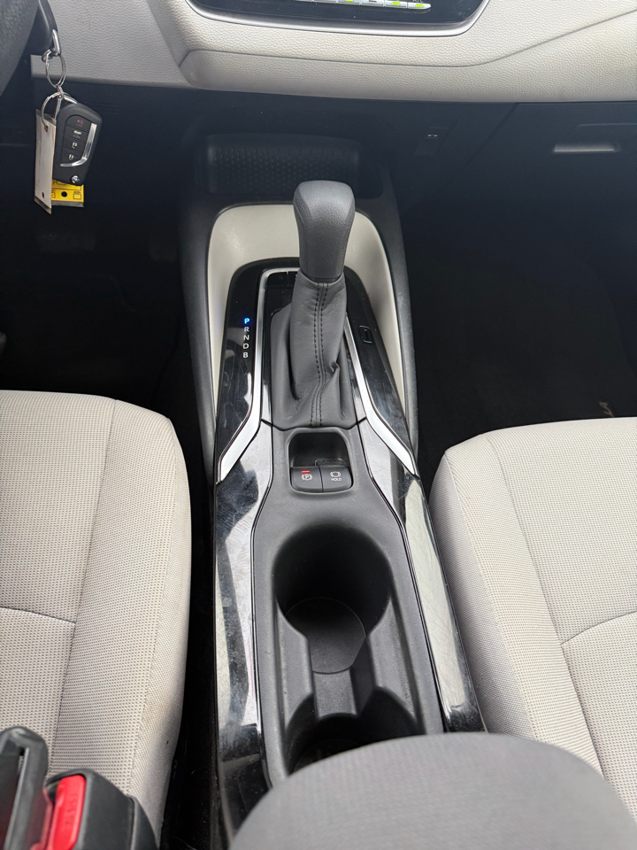 Toyota Corolla LE 2021