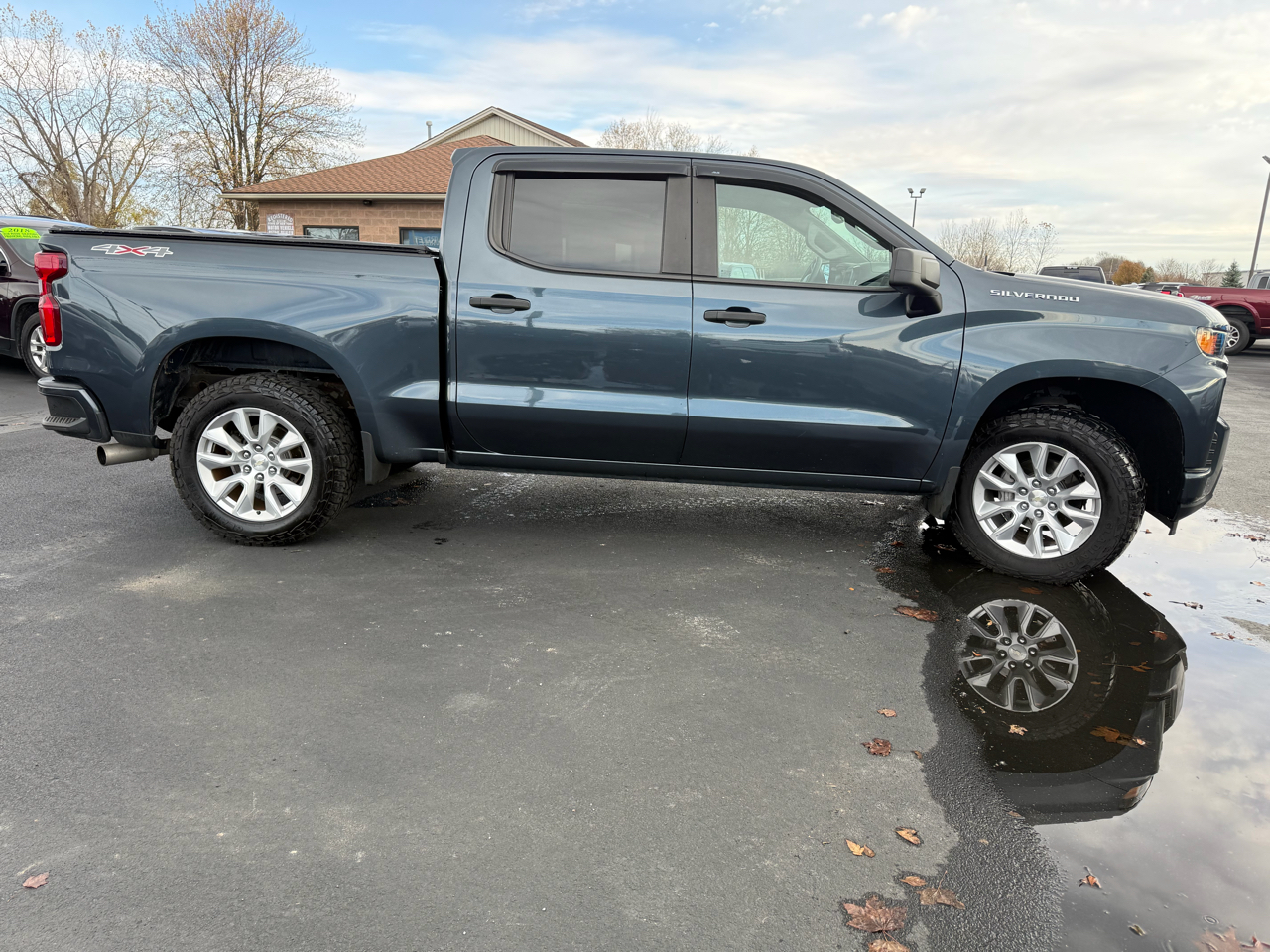 2020 Chevrolet Silverado 1500 Custom photo 4