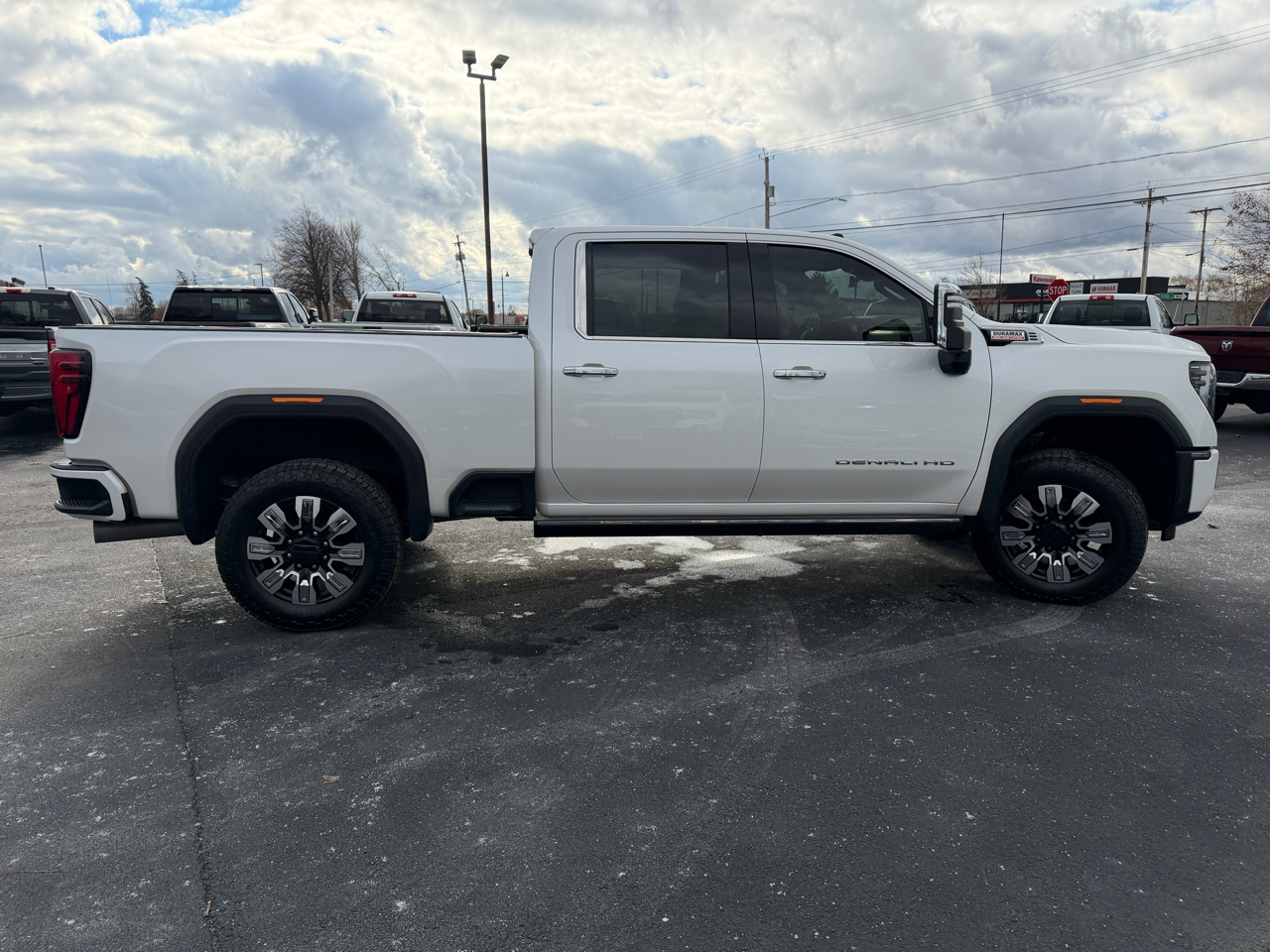 2024 Gmc Sierra HD Denali photo 4