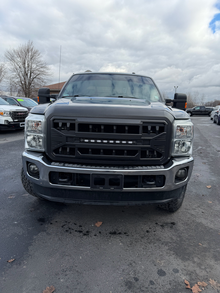 2015 Ford F-250 XLT photo 3