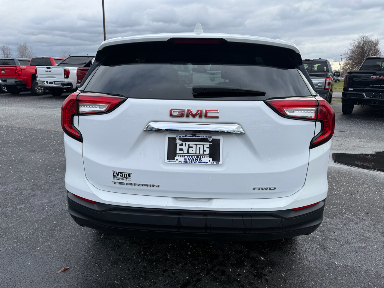 2022 Gmc Terrain SLE photo 4