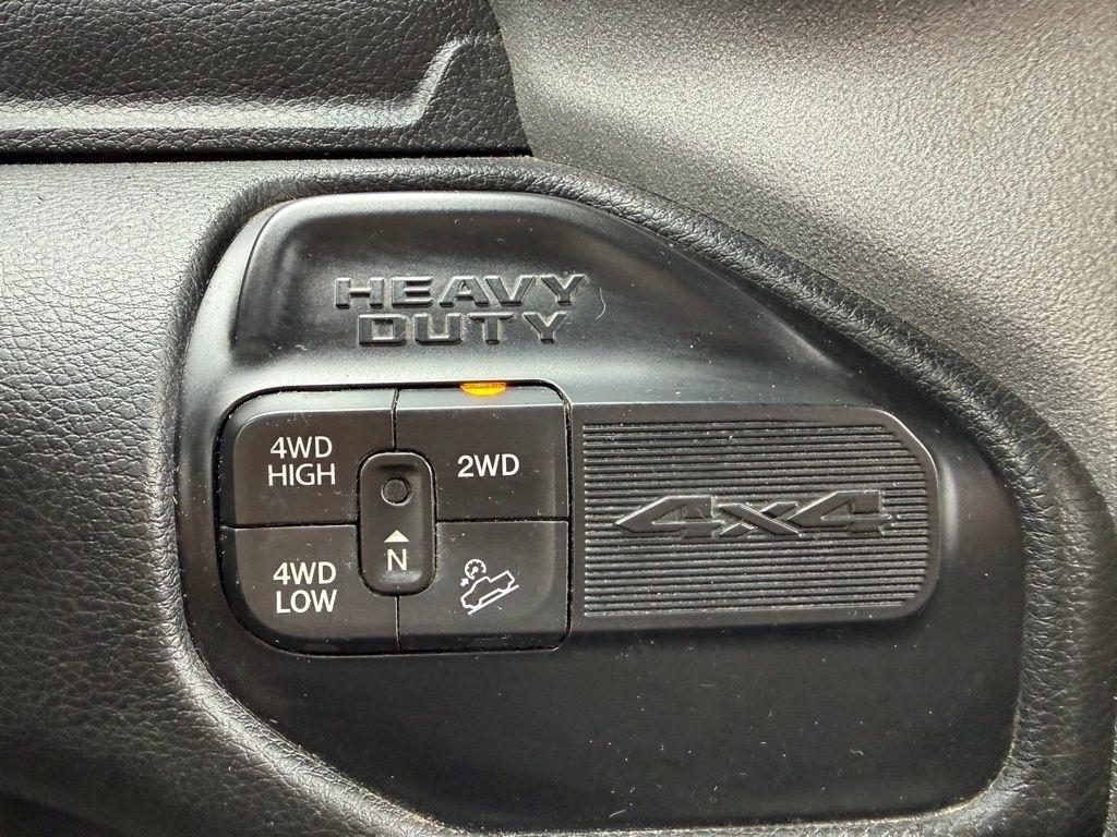 RAM 2500 Tradesman Crew Cab SWB 4WD 2021