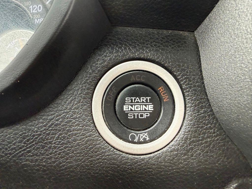 RAM 2500 Tradesman Crew Cab SWB 4WD 2021