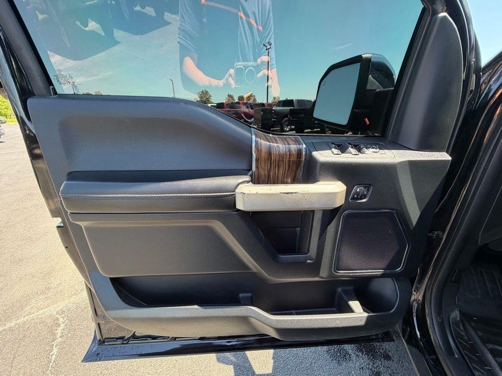 Ford F-150 Lariat SuperCrew 5.5-ft. Bed 4WD 2018