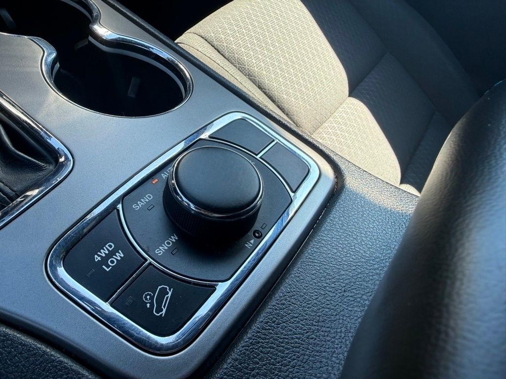 Jeep Grand Cherokee Laredo 4WD 2020