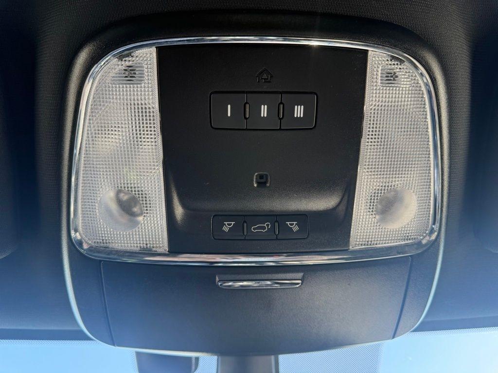 Jeep Grand Cherokee Laredo 4WD 2020