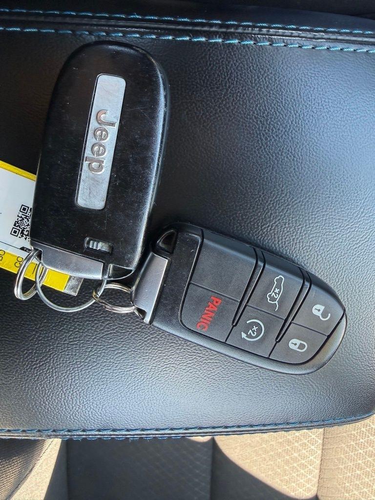 Jeep Grand Cherokee Laredo 4WD 2020