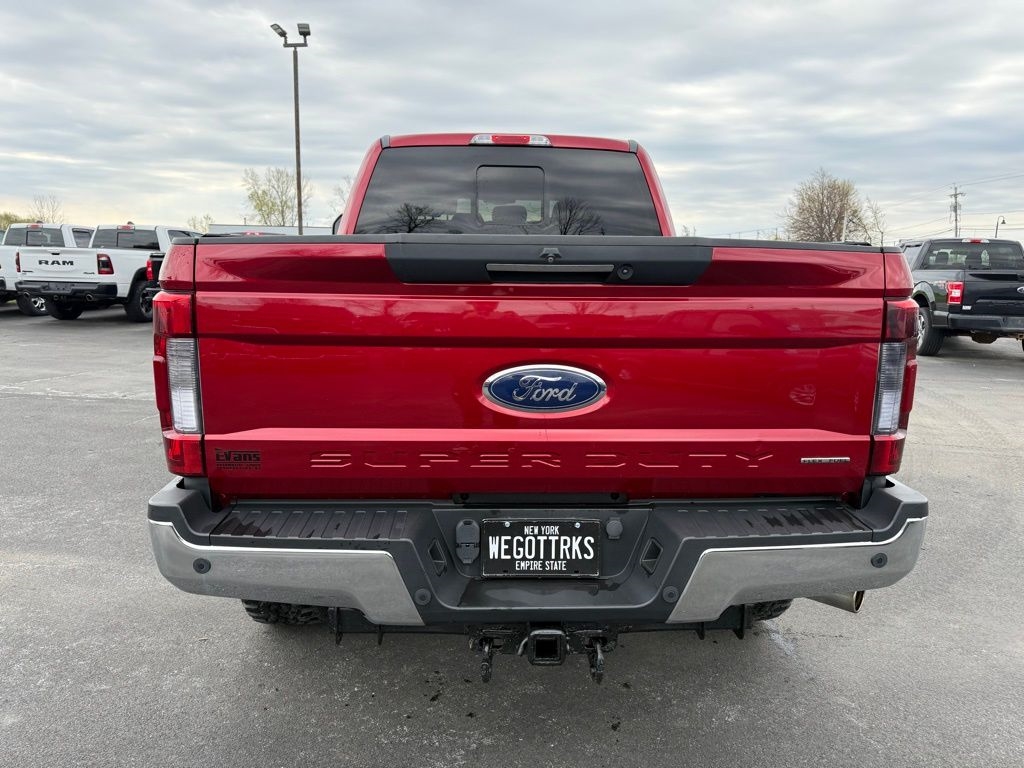 Ford F-250 SD Lariat Crew Cab 4WD 2017