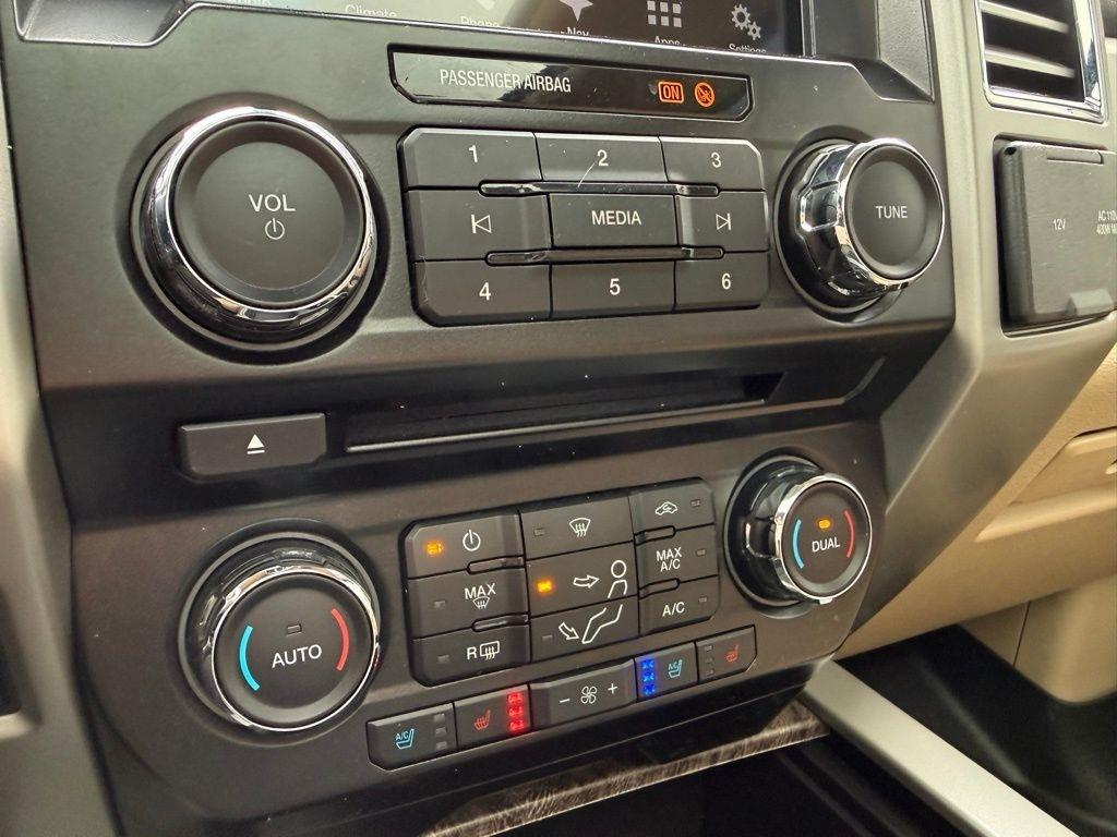 Ford F-250 SD Lariat Crew Cab 4WD 2017