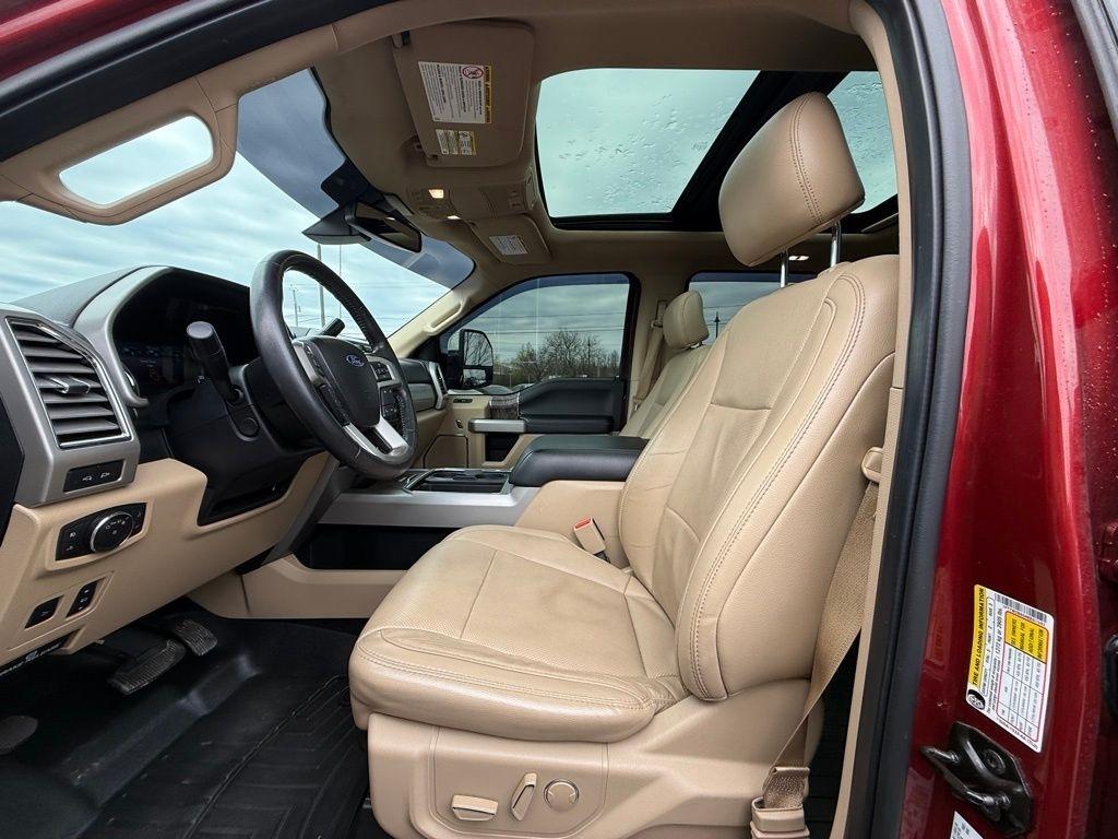 Ford F-250 SD Lariat Crew Cab 4WD 2017
