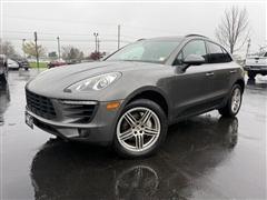2016 Porsche Macan 