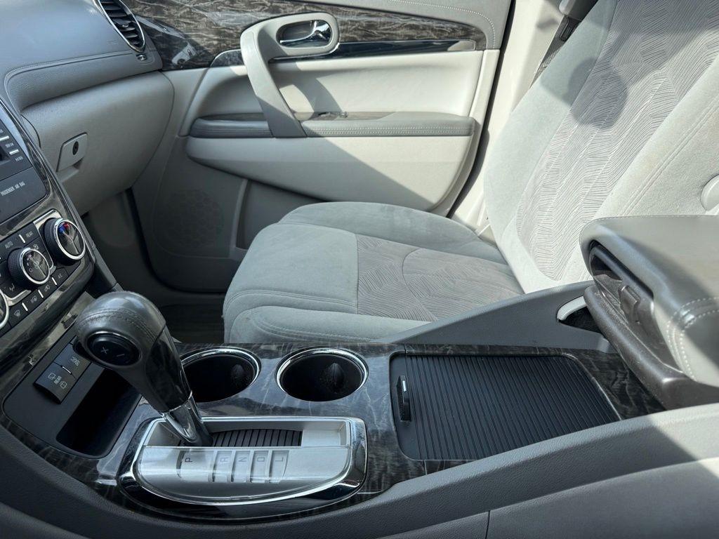 Buick Enclave Convenience FWD 2014