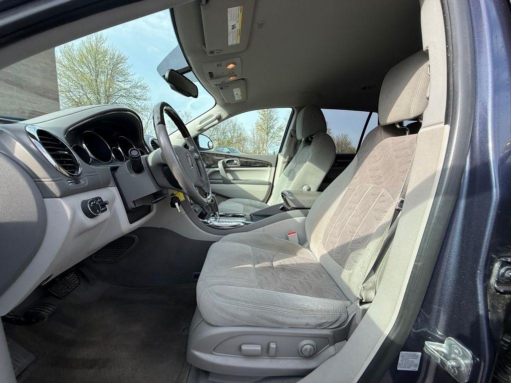 Buick Enclave Convenience FWD 2014