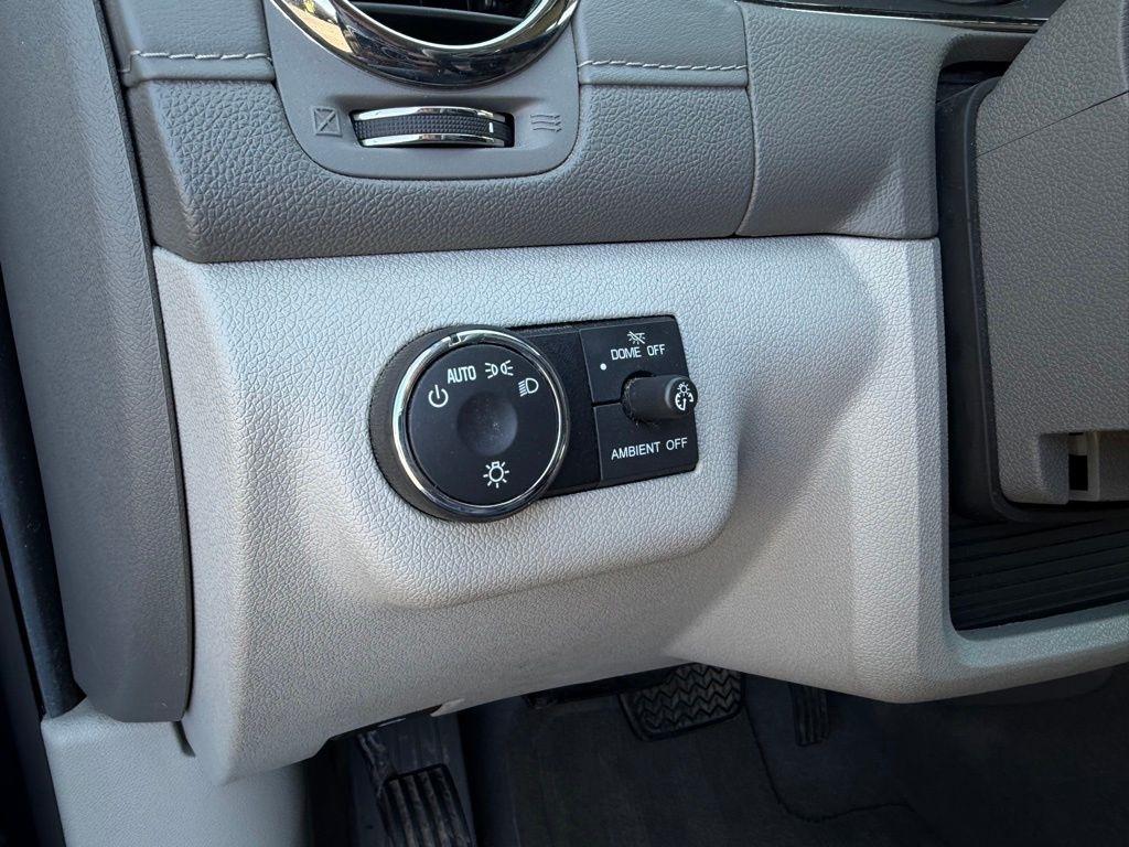 Buick Enclave Convenience FWD 2014