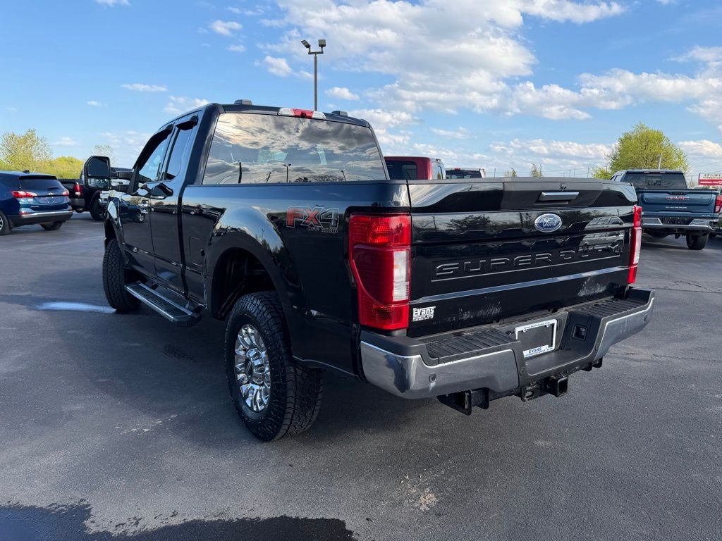 Ford F-350 SD XLT SuperCab Long Bed 4WD 2022