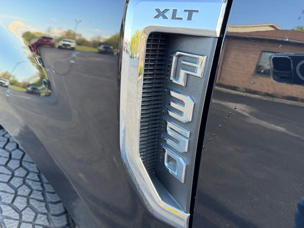Ford F-350 SD XLT SuperCab Long Bed 4WD 2022
