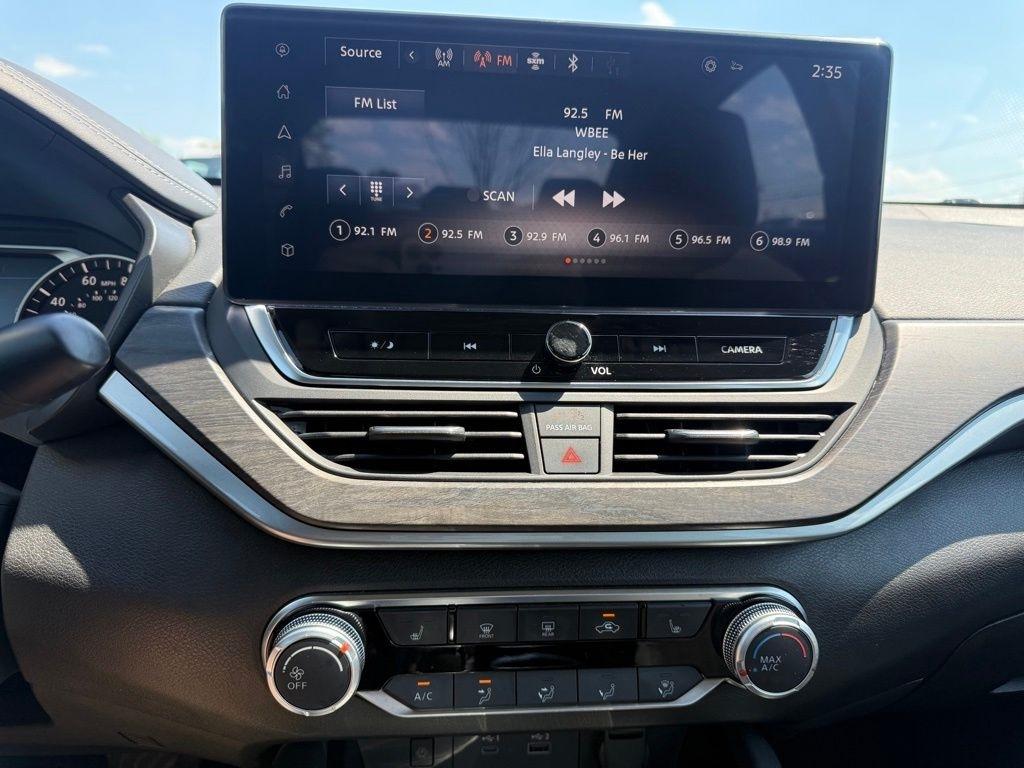 Nissan Altima 2.5 SV 2023