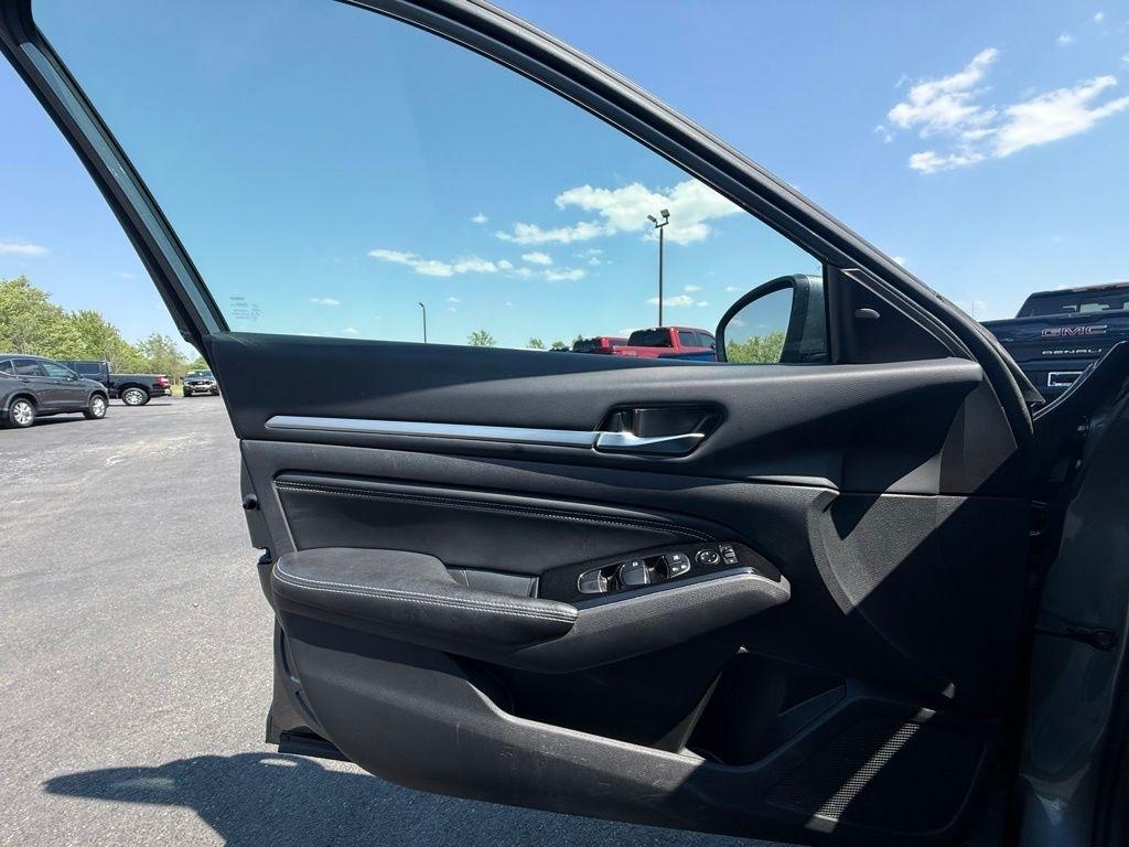 Nissan Altima 2.5 SV 2023