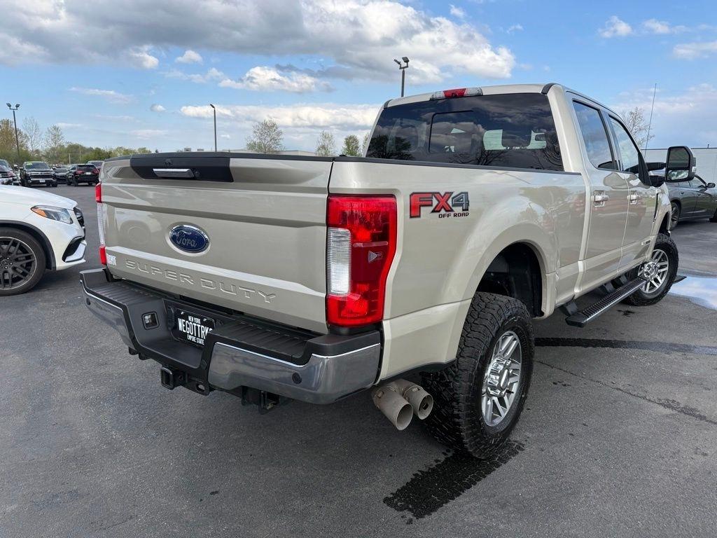 Ford F-250 SD Lariat Crew Cab 4WD 2017