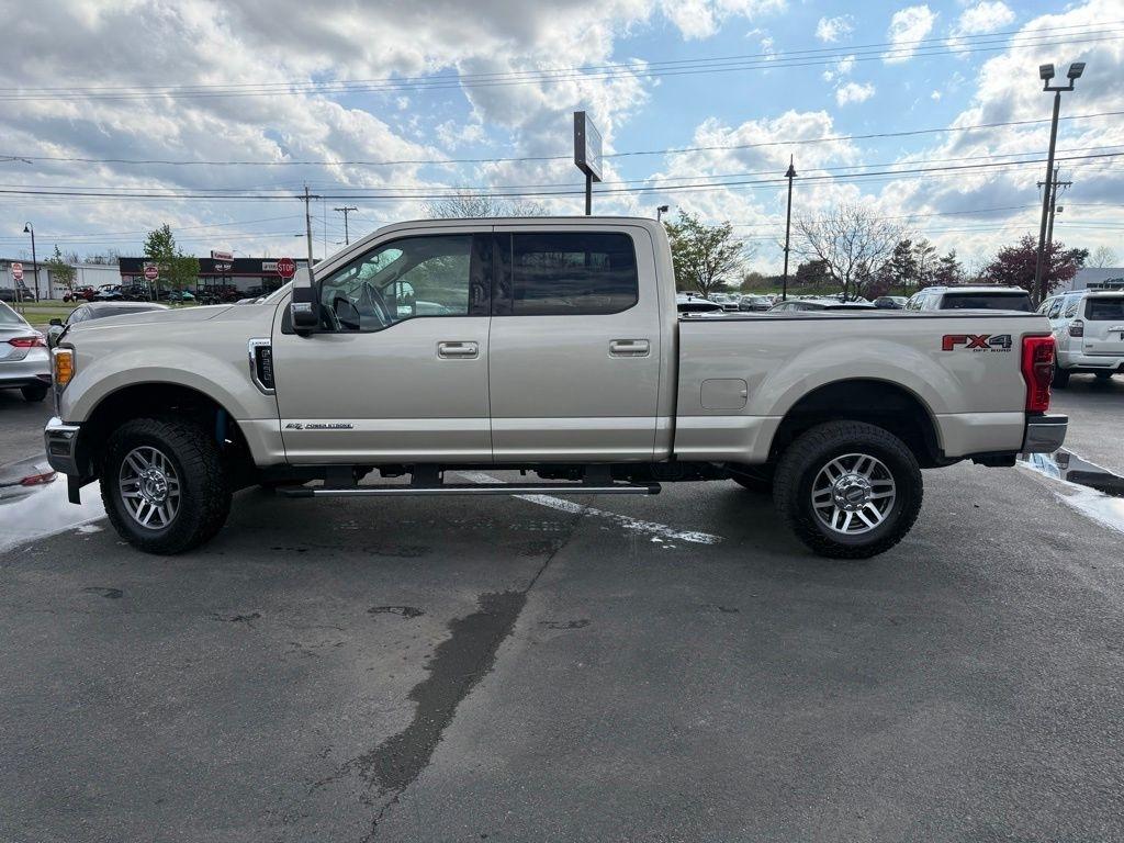 Ford F-250 SD Lariat Crew Cab 4WD 2017