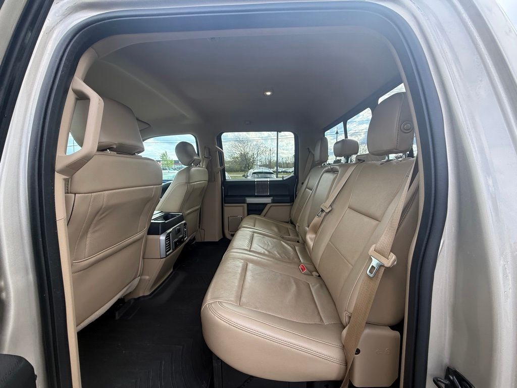 Ford F-250 SD Lariat Crew Cab 4WD 2017