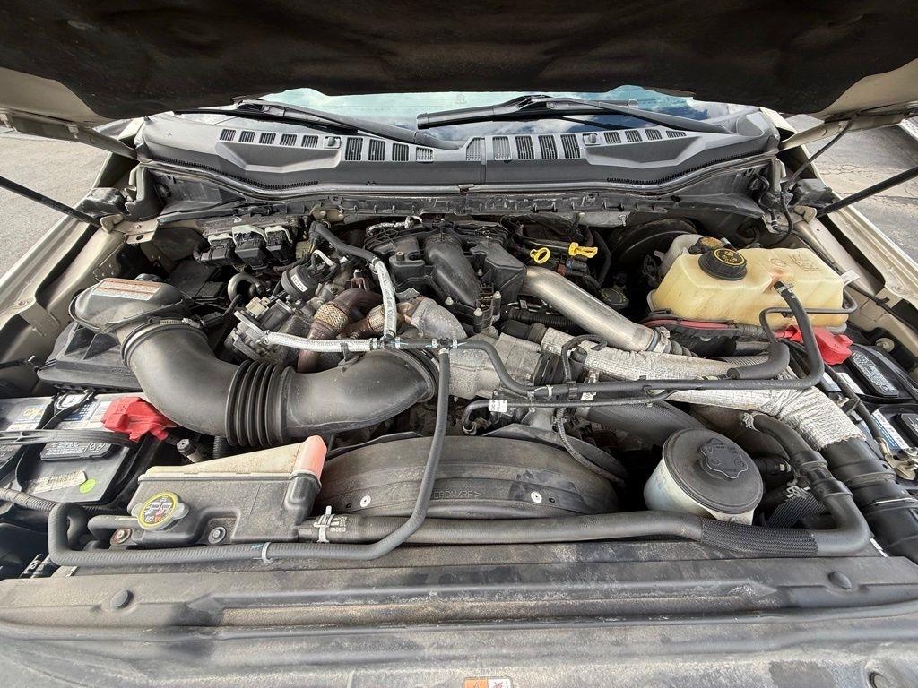 Ford F-250 SD Lariat Crew Cab 4WD 2017
