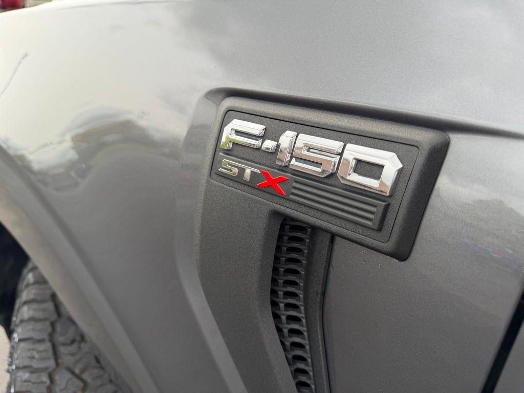 Ford F-150  2022