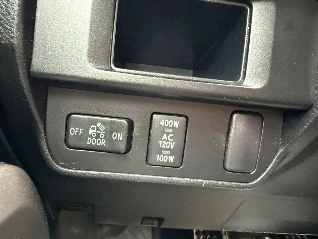 Toyota Tacoma SR5 Double Cab V6 2017