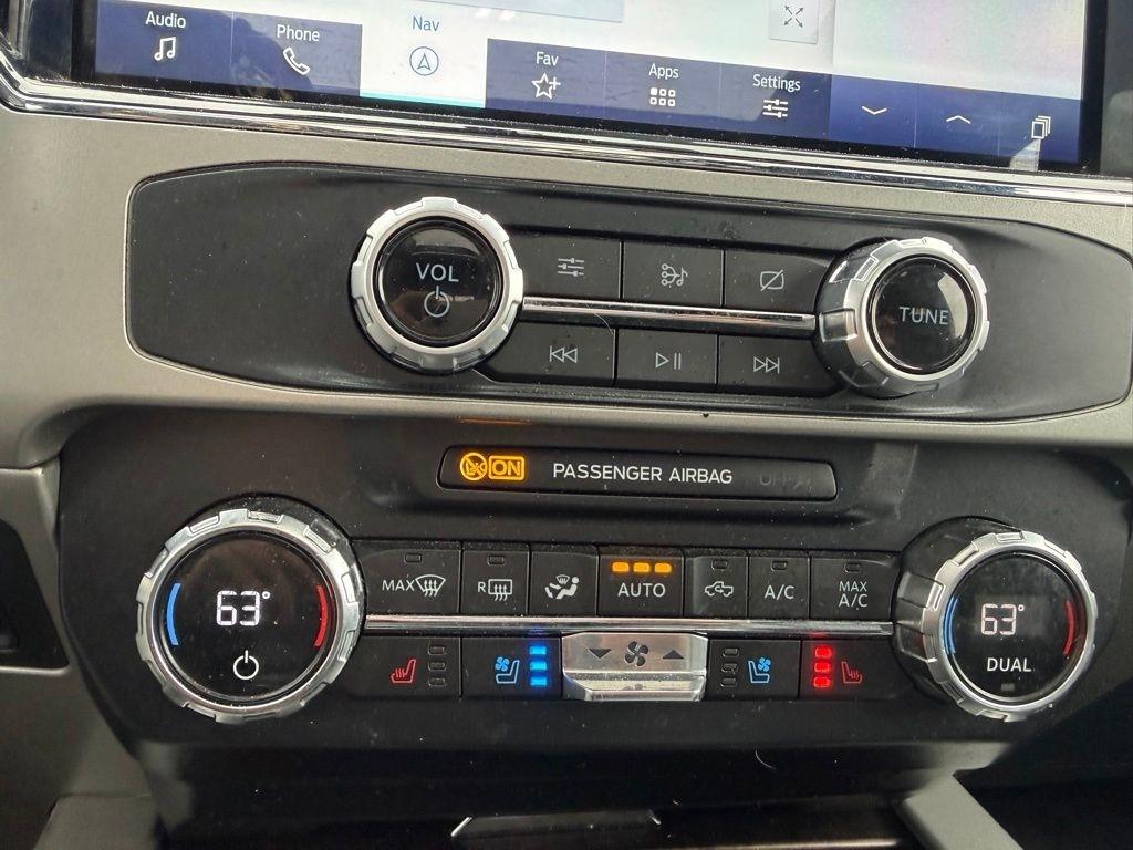 Ford F-350 SD Lariat Crew Cab Short Bed 4WD 2022