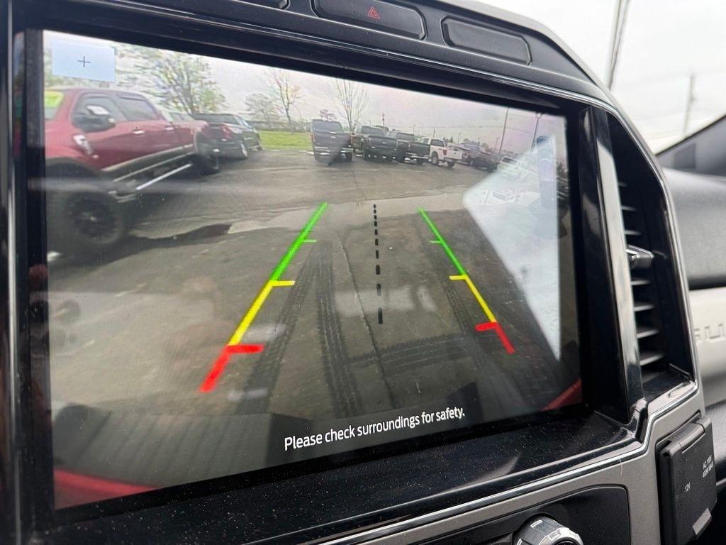 Ford F-350 SD Lariat Crew Cab Short Bed 4WD 2022