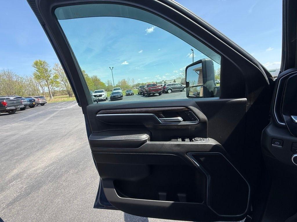 GMC Sierra 2500HD SLE Crew Cab 4WD 2024