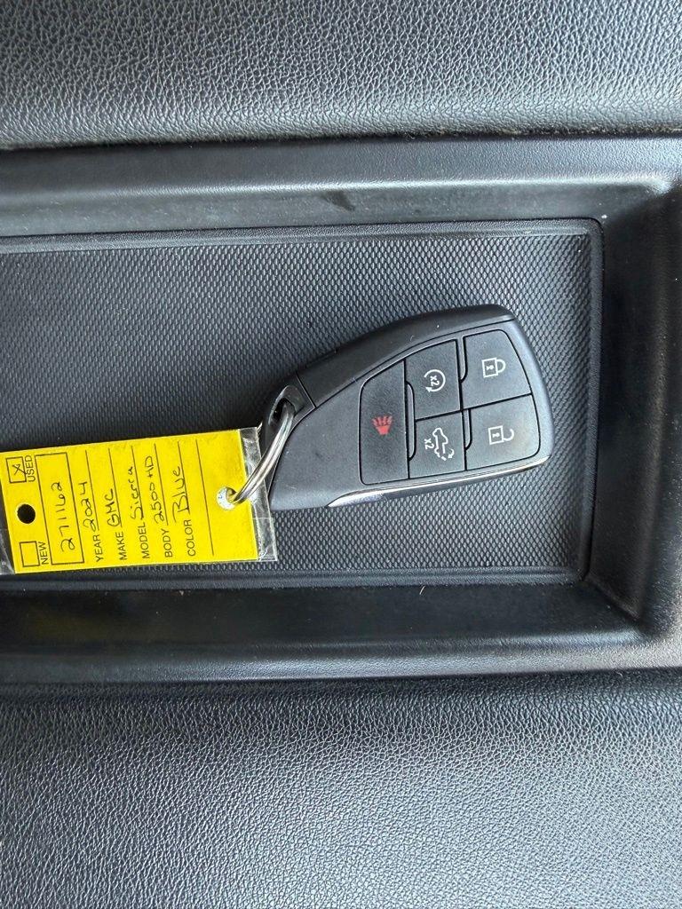 GMC Sierra 2500HD SLE Crew Cab 4WD 2024