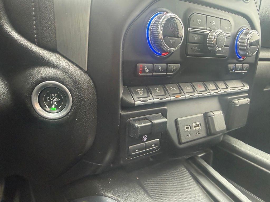 GMC Sierra 2500HD Denali Crew Cab 4WD 2021